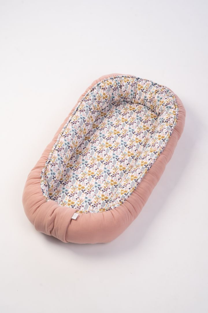 Babynest Bunter blumengarten rosa