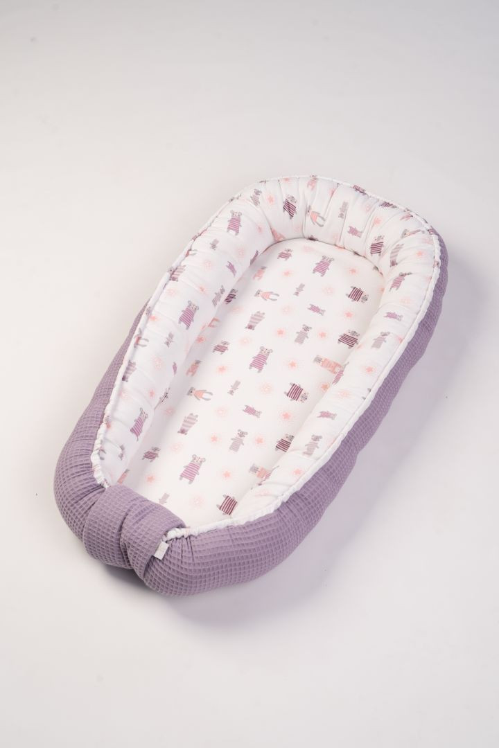 Babynest Pyjamabär flieder